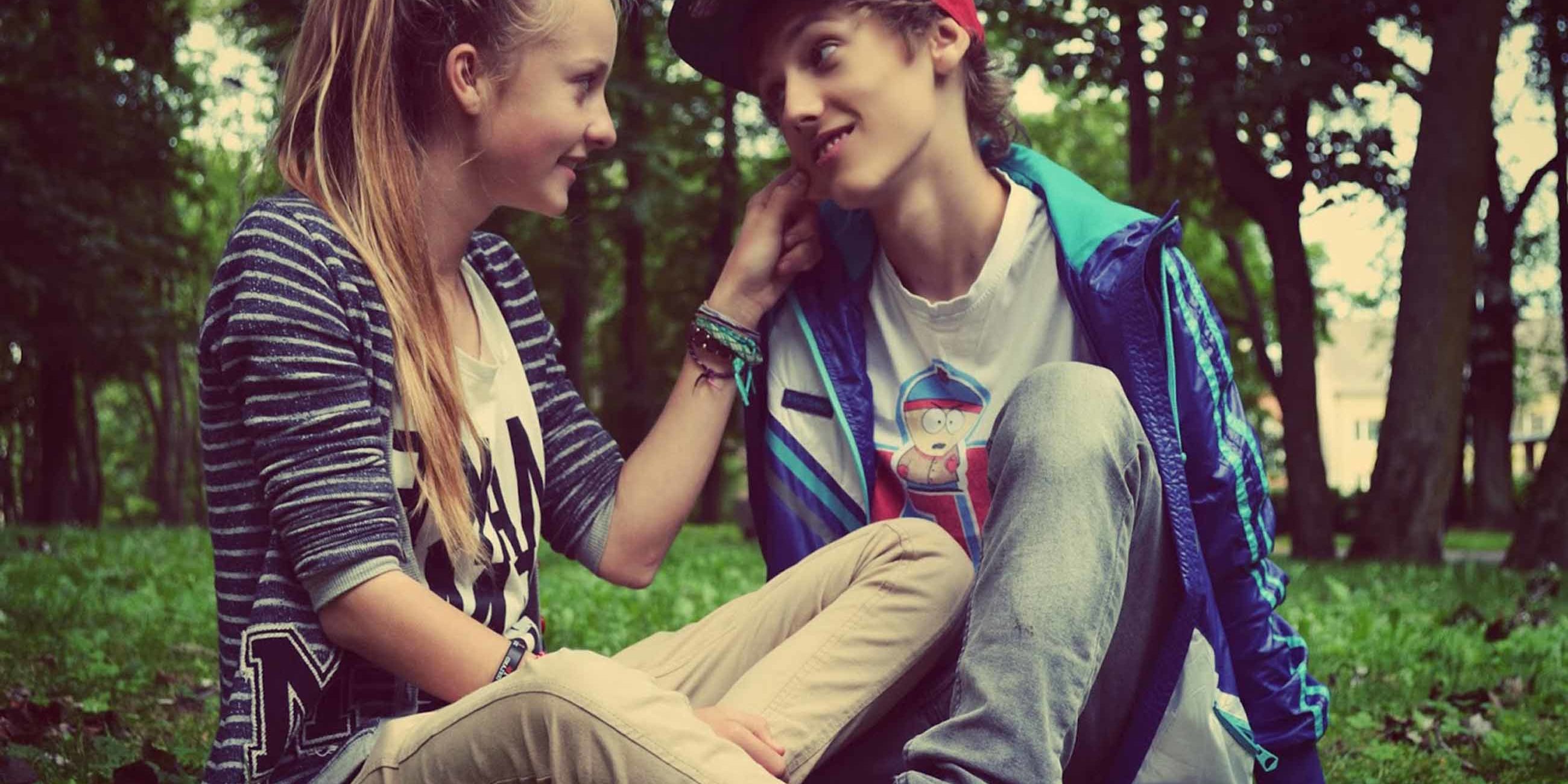 Teen-couple-very-romantic-love-images-free-for-desktop.
